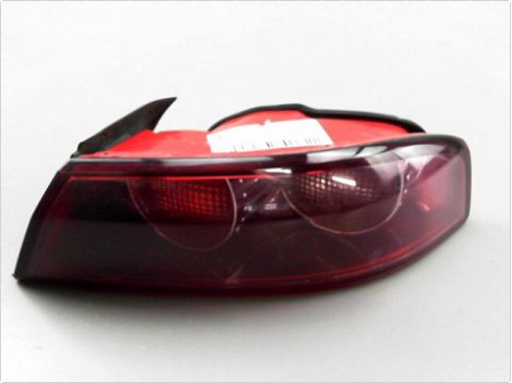 FEU ARRIERE DROIT ALFA ROMEO 159 SPORTWAGON