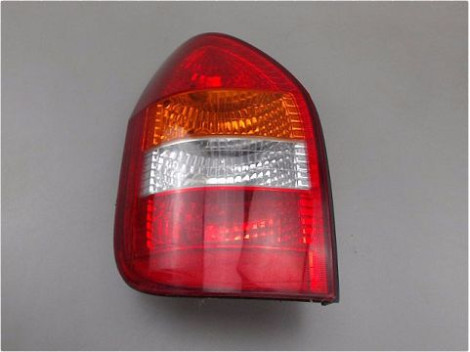 FEU ARRIERE GAUCHE  OPEL ZAFIRA