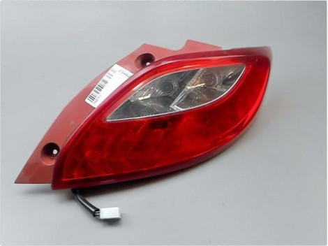 FEU ARRIERE DROIT MAZDA 2
