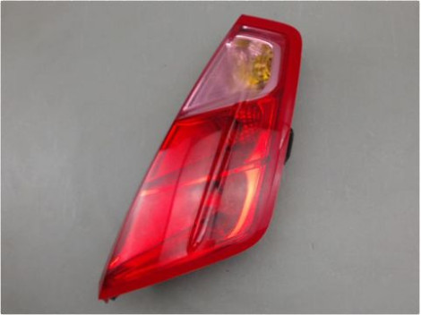 FEU ARRIERE DROIT FIAT PUNTO