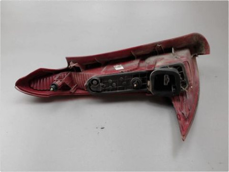 FEU ARRIERE DROIT PEUGEOT 206