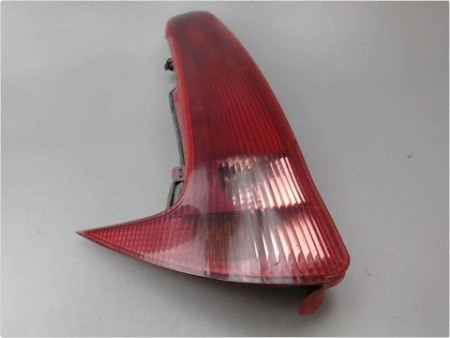 FEU ARRIERE GAUCHE  PEUGEOT 206