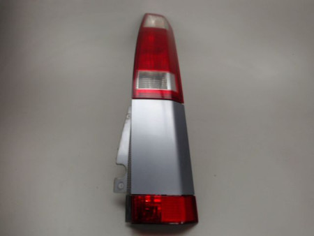 FEU ARRIERE DROIT OPEL MERIVA