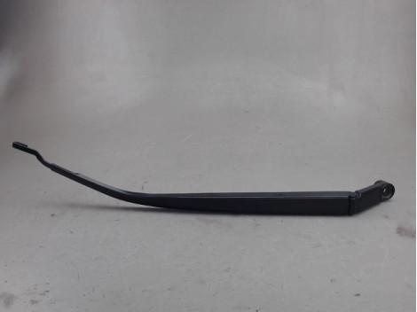 BRAS ESSUIE-GLACE AVANT GAUCHE TOYOTA AURIS