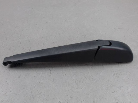 BRAS ESSUIE-GLACE ARRIERE TOYOTA AURIS