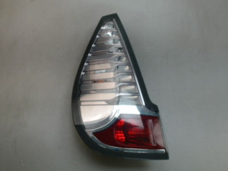 FEU ARRIERE GAUCHE  RENAULT MEGANE