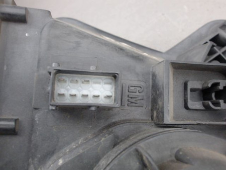 PHARE DROIT OPEL MERIVA