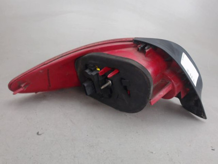 FEU ARRIERE DROIT PEUGEOT 206
