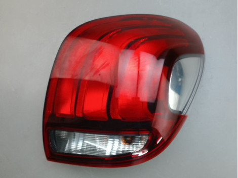 FEU ARRIERE DROIT PEUGEOT 108