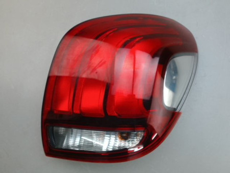 FEU ARRIERE DROIT PEUGEOT 108