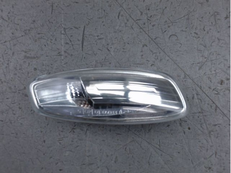 REPETITEUR RETROVISEUR DROIT CITROEN DS3