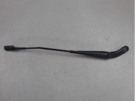 BRAS ESSUIE-GLACE AVANT GAUCHE AUDI A4
