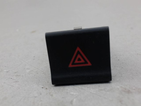 BOUTON DE WARNING VOLKSWAGEN POLO