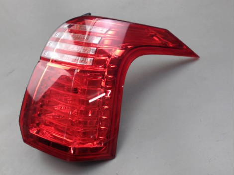 FEU ARRIERE GAUCHE  PEUGEOT 5008
