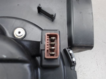 MOTEUR VENTILATEUR CHAUFFAGE CITROEN SAXO