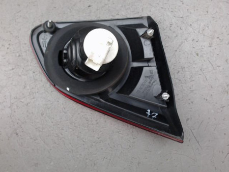 FEU ARRIERE INTERIEUR DROIT NISSAN QASHQAI