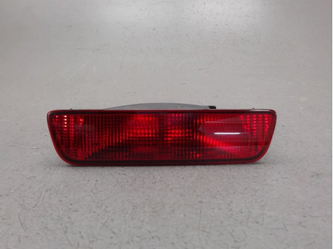 FEU BROUILLARD CENTRAL ARRIERE NISSAN QASHQAI