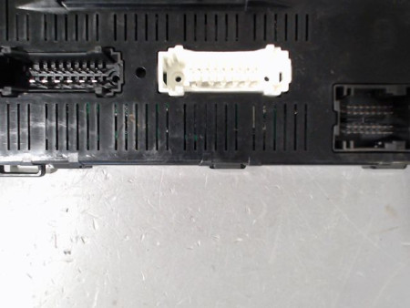 BOITIER GESTION HABITACLE RENAULT CLIO