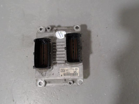CALCULATEUR MOTEUR OPEL CORSA