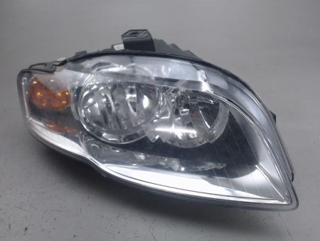 PHARE DROIT AUDI A4