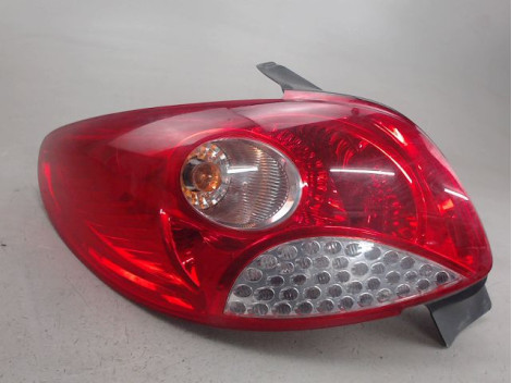 FEU ARRIERE GAUCHE  PEUGEOT 206
