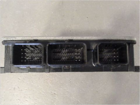 CALCULATEUR MOTEUR RENAULT MEGANE