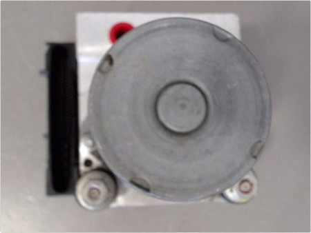 UNITE HYDRAULIQUE ABS TOYOTA VERSO
