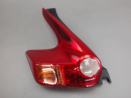 FEU ARRIERE GAUCHE  NISSAN JUKE