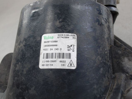 PHARE ANTIBROUILLARD AVANT DROIT PEUGEOT 206