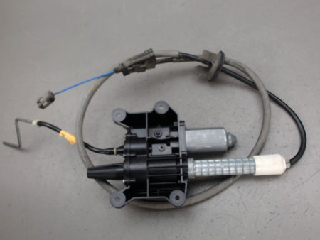 MOTEUR VERROUILLAGE FREIN A MAIN PEUGEOT 3008