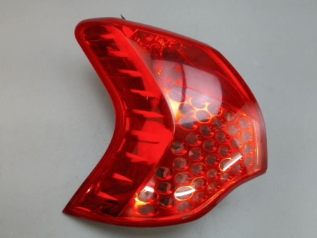 FEU ARRIERE GAUCHE  PEUGEOT 3008