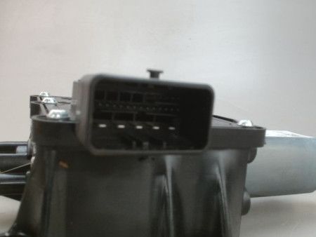 MOTEUR VERROUILLAGE FREIN A MAIN PEUGEOT 3008