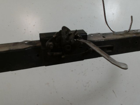 TRAVERSE SUPERIEURE ARMATURE AVANT CITROEN C4