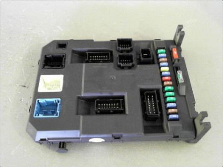 BOITIER GESTION HABITACLE PEUGEOT 207 06-13