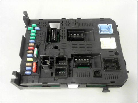 BOITIER GESTION HABITACLE PEUGEOT 308 2007-2011