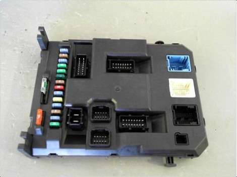 BOITIER GESTION HABITACLE PEUGEOT 207 SW 2007-2013