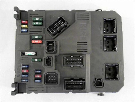 BOITIER GESTION HABITACLE PEUGEOT 206 98-09