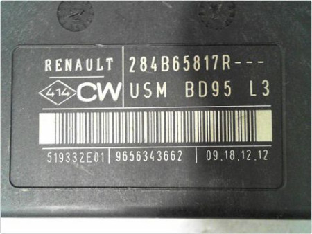 BOITE A FUSIBLES RENAULT MEGANE III COUPE 08-12