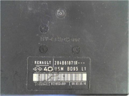 BOITE A FUSIBLES RENAULT MEGANE III COUPE  08-12