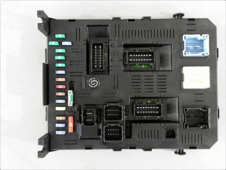 BOITIER GESTION HABITACLE PEUGEOT 307 SW 05-08