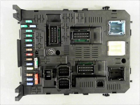 BOITIER GESTION HABITACLE PEUGEOT 308 2007-2011