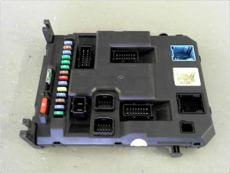 BOITIER GESTION HABITACLE PEUGEOT 207 2011-