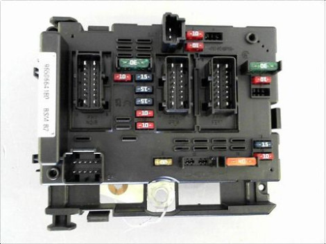 BOITE A FUSIBLES PEUGEOT 206 98-09