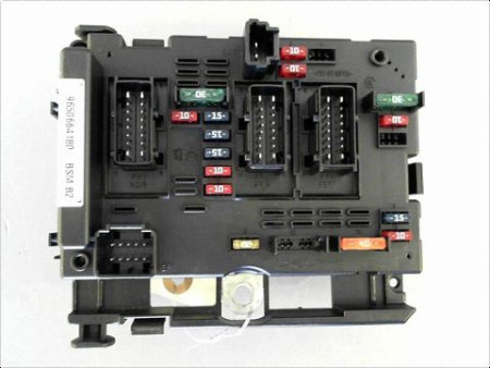 BOITE A FUSIBLES PEUGEOT 206 98-09