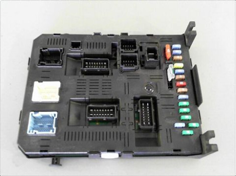 BOITIER GESTION HABITACLE PEUGEOT 307 2005-2007