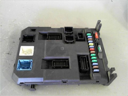 BOITIER GESTION HABITACLE PEUGEOT 207 2011-