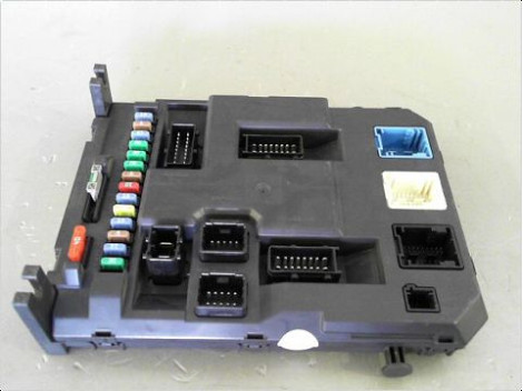 BOITIER GESTION HABITACLE PEUGEOT 207 06-13