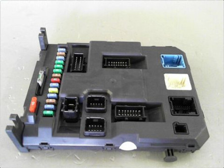 BOITIER GESTION HABITACLE PEUGEOT 207 06-13