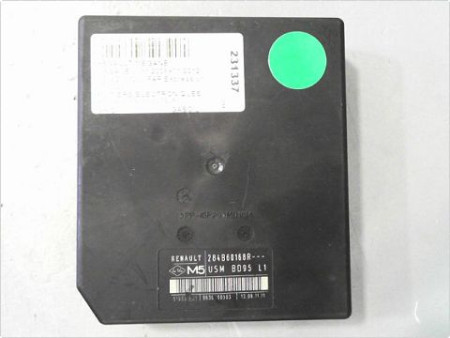 BOITE A FUSIBLES RENAULT MEGANE III 2008-2012