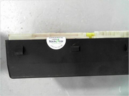 BOITE A FUSIBLES RENAULT MEGANE III 08-12